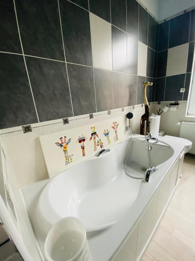 Hypolite Bed & Breakfast Avesnes-sur-Helpe Ngoại thất bức ảnh
